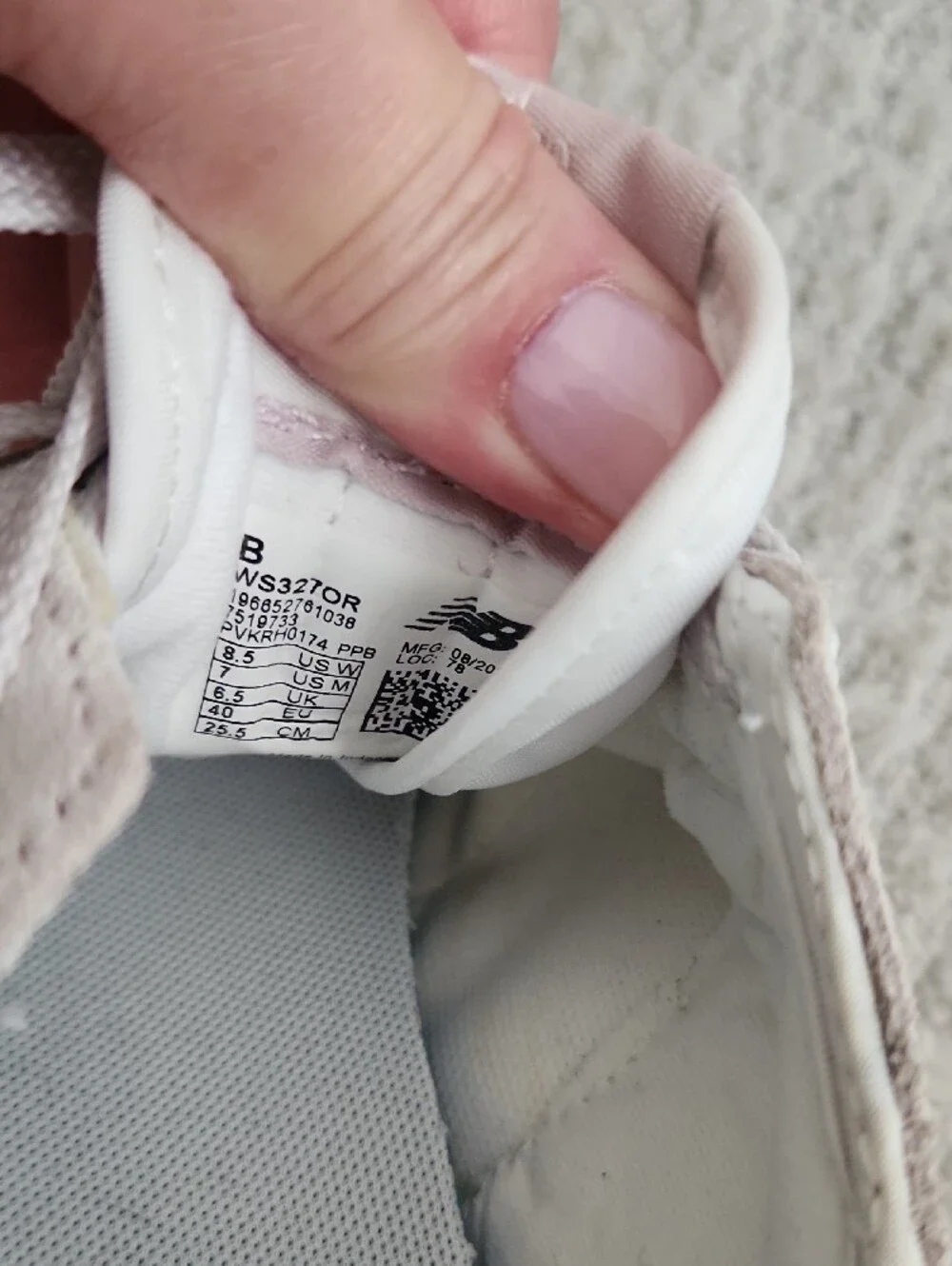 New Balance 327 Trainer - Picture 9 of 10